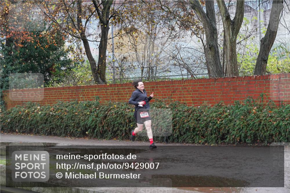 07.12.2025 - St. Pauli X-Mass-Run No. 15 Michael Burmester http://msf.ph/oto/9429007 07.12.2025 11:20:29 Laufen 3358 meine-sportfotos.de