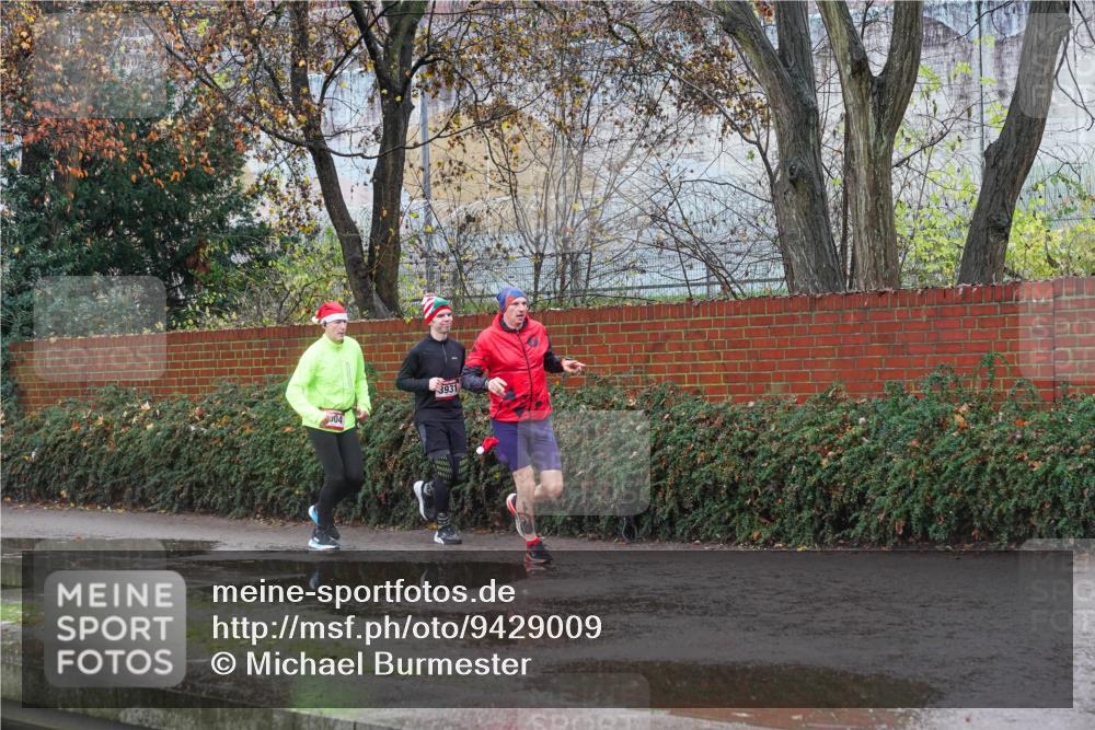 07.12.2025 - St. Pauli X-Mass-Run No. 15 Michael Burmester http://msf.ph/oto/9429009 07.12.2025 11:20:34 Laufen 04, 3931 meine-sportfotos.de