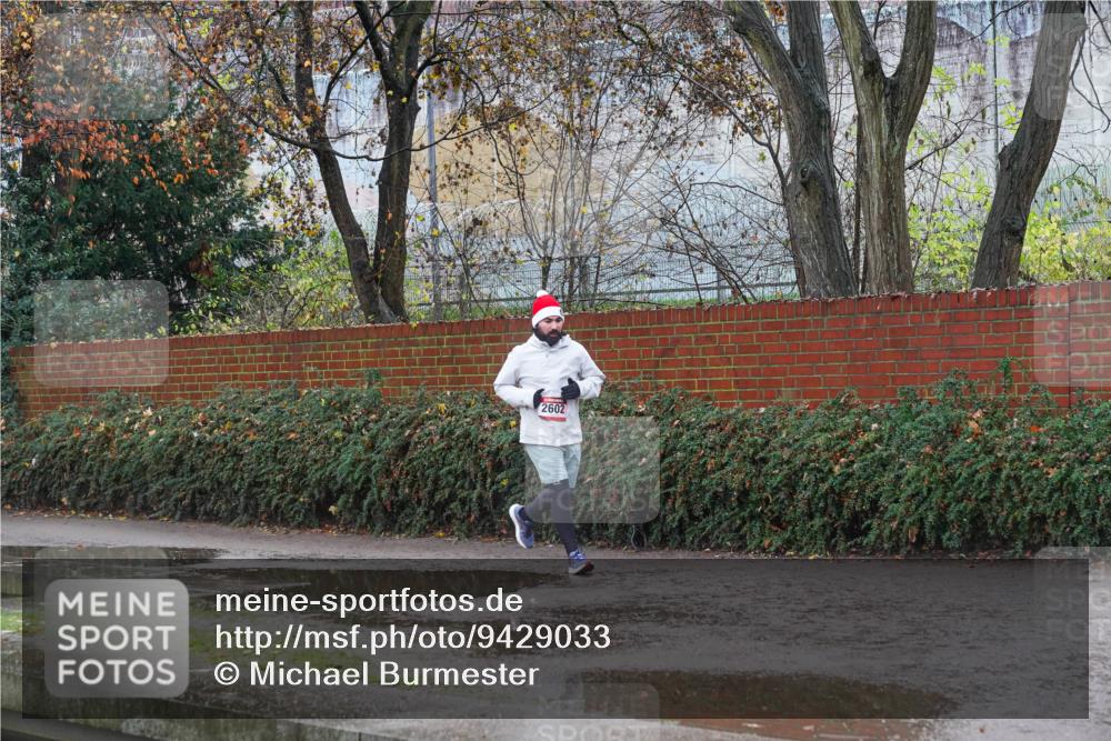 07.12.2025 - St. Pauli X-Mass-Run No. 15 Michael Burmester http://msf.ph/oto/9429033 07.12.2025 11:21:11 Laufen 2602 meine-sportfotos.de