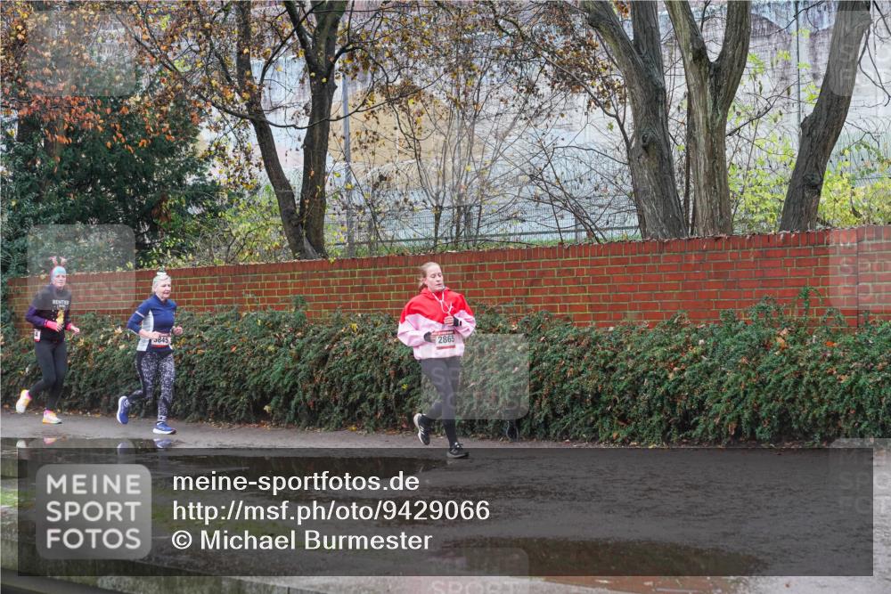 07.12.2025 - St. Pauli X-Mass-Run No. 15 Michael Burmester http://msf.ph/oto/9429066 07.12.2025 11:21:47 Laufen 845, 2865 meine-sportfotos.de