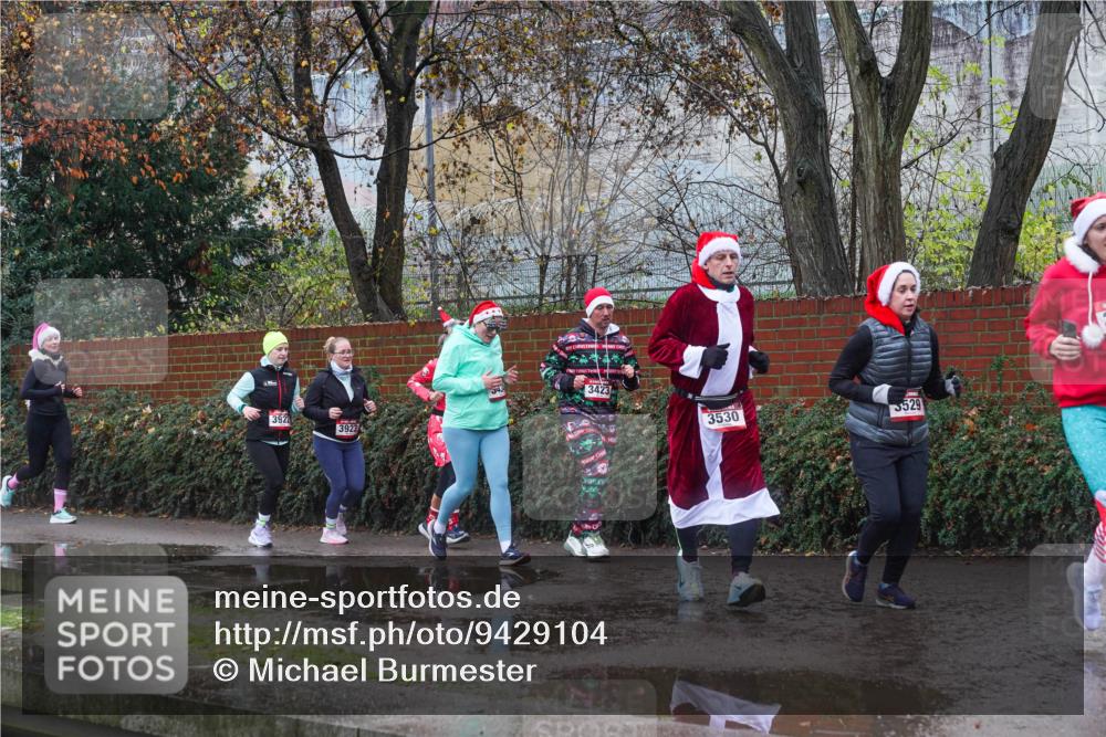 07.12.2025 - St. Pauli X-Mass-Run No. 15 Michael Burmester http://msf.ph/oto/9429104 07.12.2025 11:22:20 Laufen 3922, 3923, 3423, 3530, 3529 meine-sportfotos.de