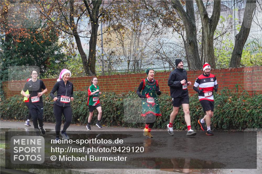 07.12.2025 - St. Pauli X-Mass-Run No. 15 Michael Burmester http://msf.ph/oto/9429120 07.12.2025 11:22:34 Laufen 2417, 2416, 2022, 5001, 500 meine-sportfotos.de