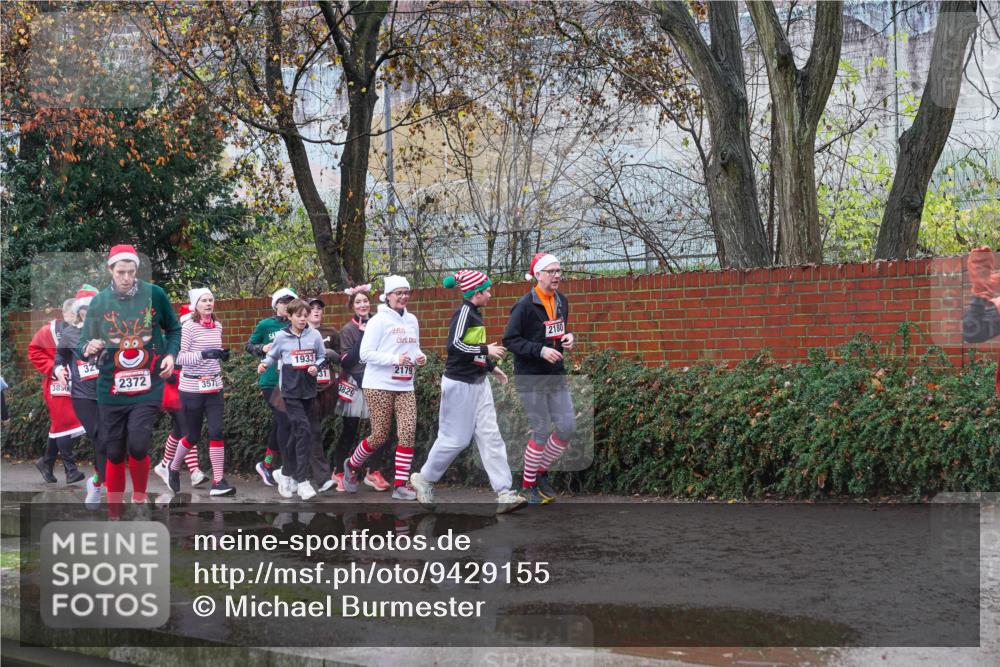 07.12.2025 - St. Pauli X-Mass-Run No. 15 Michael Burmester http://msf.ph/oto/9429155 07.12.2025 11:23:02 Laufen  meine-sportfotos.de