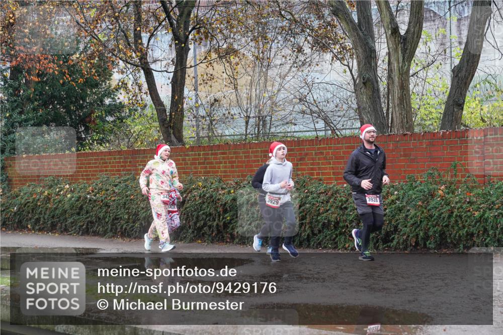 07.12.2025 - St. Pauli X-Mass-Run No. 15 Michael Burmester http://msf.ph/oto/9429176 07.12.2025 11:23:14 Laufen 342, 3424, 3929, 3928, 8858 meine-sportfotos.de