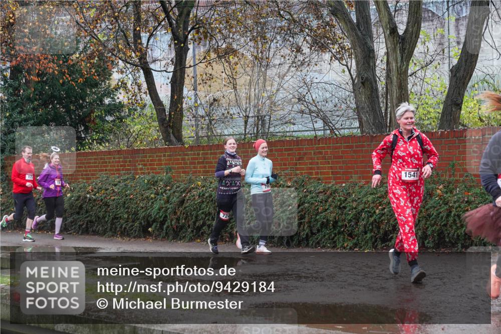 07.12.2025 - St. Pauli X-Mass-Run No. 15 Michael Burmester http://msf.ph/oto/9429184 07.12.2025 11:23:23 Laufen 172, 1541 meine-sportfotos.de