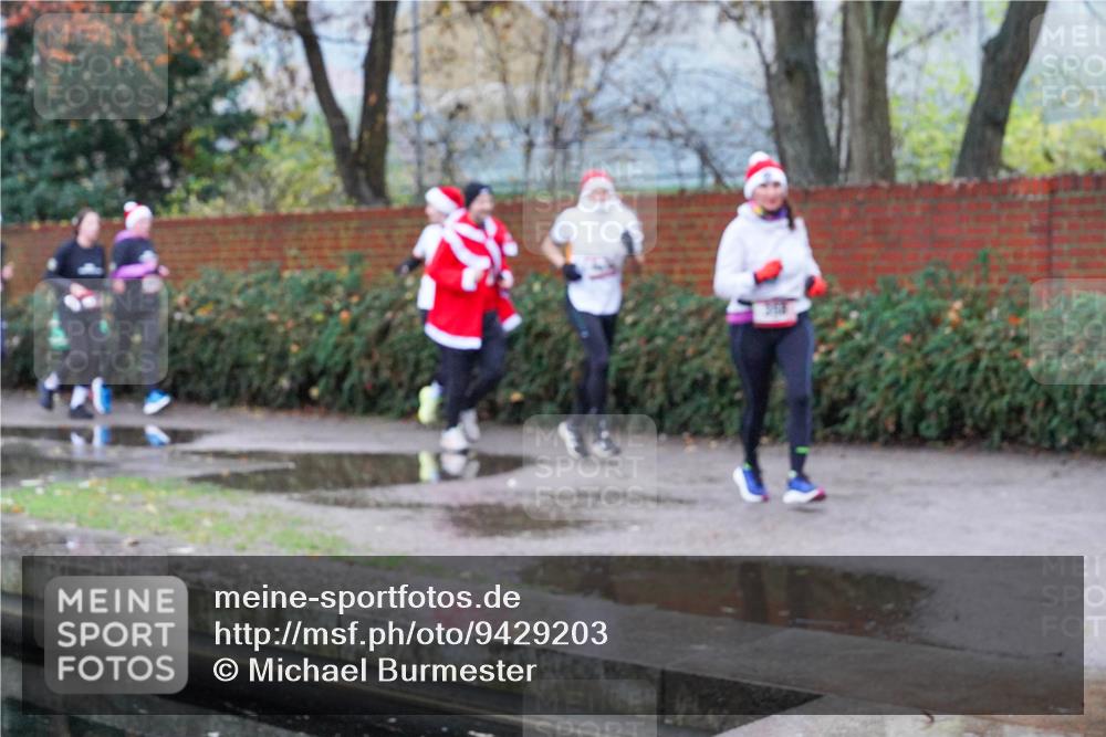 07.12.2025 - St. Pauli X-Mass-Run No. 15 Michael Burmester http://msf.ph/oto/9429203 07.12.2025 09:43:50 Laufen  meine-sportfotos.de