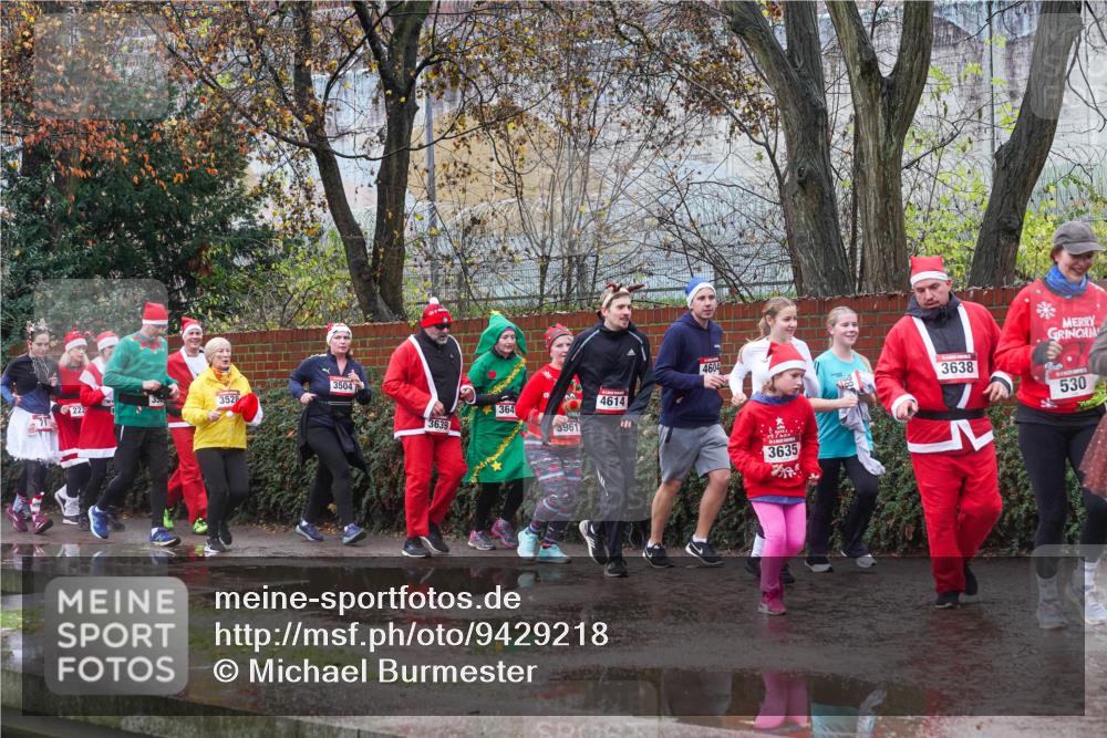 07.12.2025 - St. Pauli X-Mass-Run No. 15 Michael Burmester http://msf.ph/oto/9429218 07.12.2025 11:23:55 Laufen 3504, 3528, 222, 364, 3639, 961, 4614, 4604, 3635, 3638, 530 meine-sportfotos.de