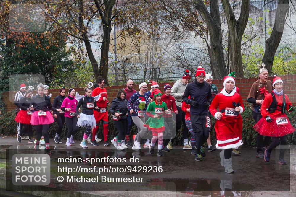 07.12.2025 - St. Pauli X-Mass-Run No. 15 Michael Burmester http://msf.ph/oto/9429236 07.12.2025 11:24:02 Laufen 3655, 353, 3999, 356, 371, 2716, 22, 3623, 2223, 222, 3663 meine-sportfotos.de