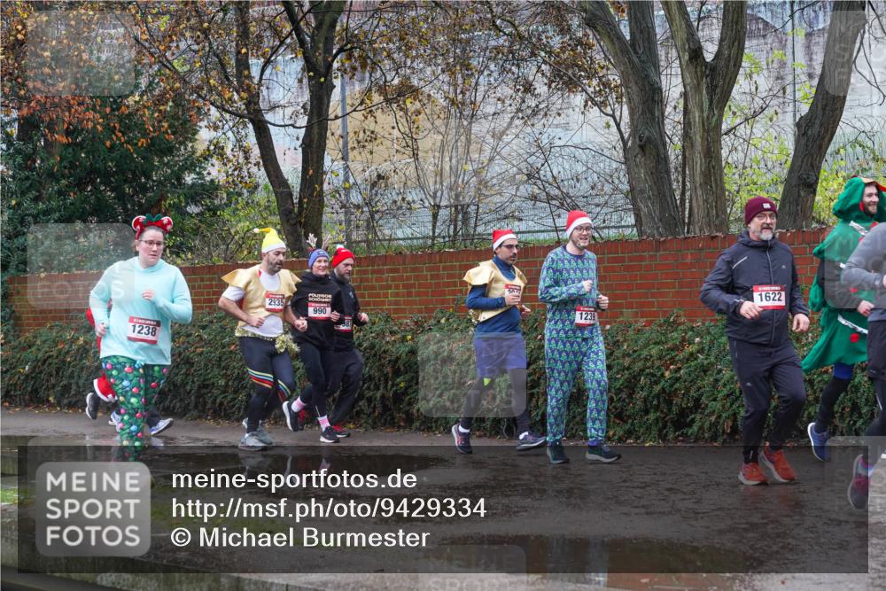 07.12.2025 - St. Pauli X-Mass-Run No. 15 Michael Burmester http://msf.ph/oto/9429334 07.12.2025 11:24:48 Laufen 1238, 200, 2935, 990, 1622, 1239 meine-sportfotos.de