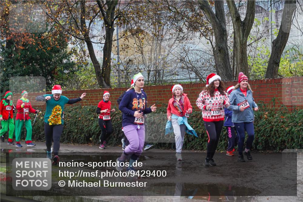 07.12.2025 - St. Pauli X-Mass-Run No. 15 Michael Burmester http://msf.ph/oto/9429400 07.12.2025 11:25:47 Laufen 2782, 277, 1602, 3778, 1131, 132 meine-sportfotos.de