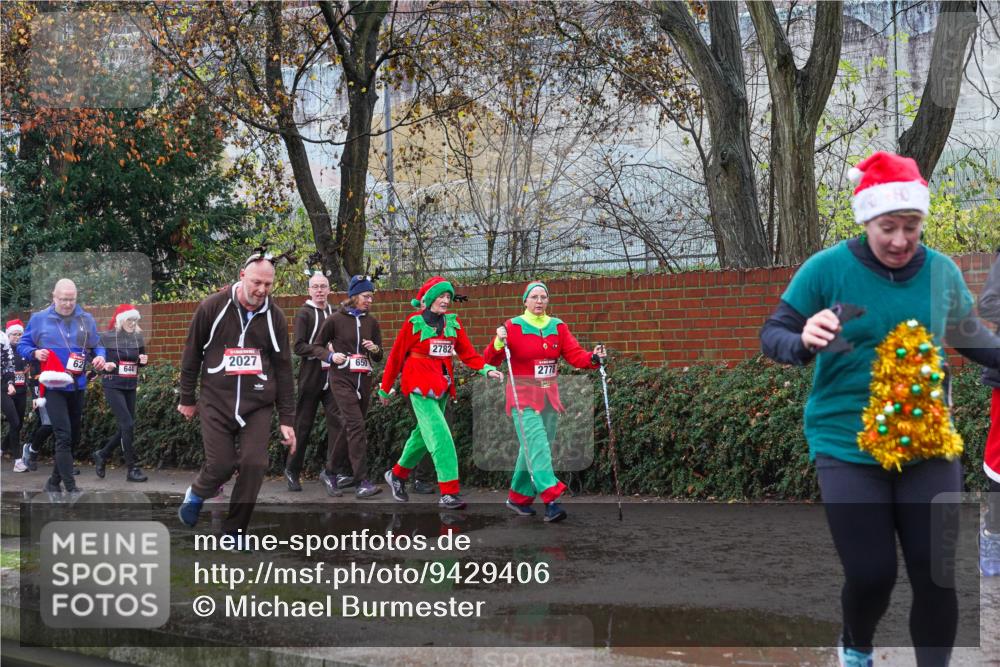 07.12.2025 - St. Pauli X-Mass-Run No. 15 Michael Burmester http://msf.ph/oto/9429406 07.12.2025 11:25:50 Laufen 2027, 650, 62, 644, 2782, 2778 meine-sportfotos.de