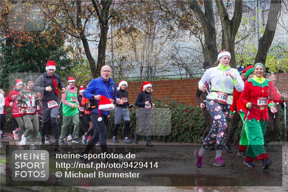 07.12.2025 - St. Pauli X-Mass-Run No. 15 Michael Burmester http://msf.ph/oto/9429414 07.12.2025 11:25:53 Laufen 2263, 2109, 2853, 3913, 2346, 644, 2108, 2778 meine-sportfotos.de