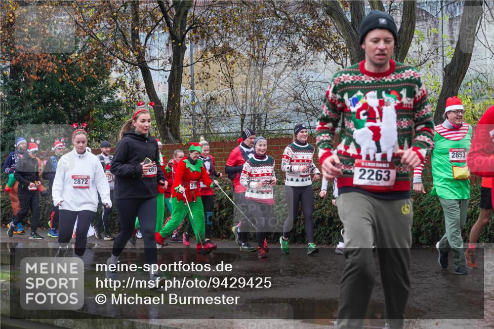 07.12.2025 - St. Pauli X-Mass-Run No. 15 Michael Burmester http://msf.ph/oto/9429425 07.12.2025 11:25:57 Laufen 2872, 1313, 697, 995, 2263, 2853 meine-sportfotos.de