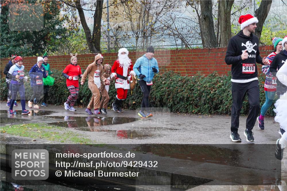 07.12.2025 - St. Pauli X-Mass-Run No. 15 Michael Burmester http://msf.ph/oto/9429432 07.12.2025 09:45:44 Laufen 4354, 114, 789, 1150, 2530, 3410 meine-sportfotos.de