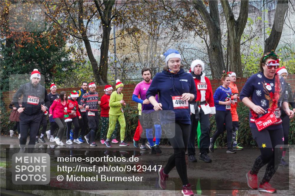 07.12.2025 - St. Pauli X-Mass-Run No. 15 Michael Burmester http://msf.ph/oto/9429447 07.12.2025 11:26:05 Laufen 4424, 2624, 1927, 1916, 4601, 287, 06 meine-sportfotos.de
