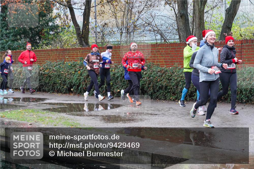 07.12.2025 - St. Pauli X-Mass-Run No. 15 Michael Burmester http://msf.ph/oto/9429469 07.12.2025 09:45:58 Laufen 4740, 4734, 4736, 4739, 466, 4735, 32 meine-sportfotos.de
