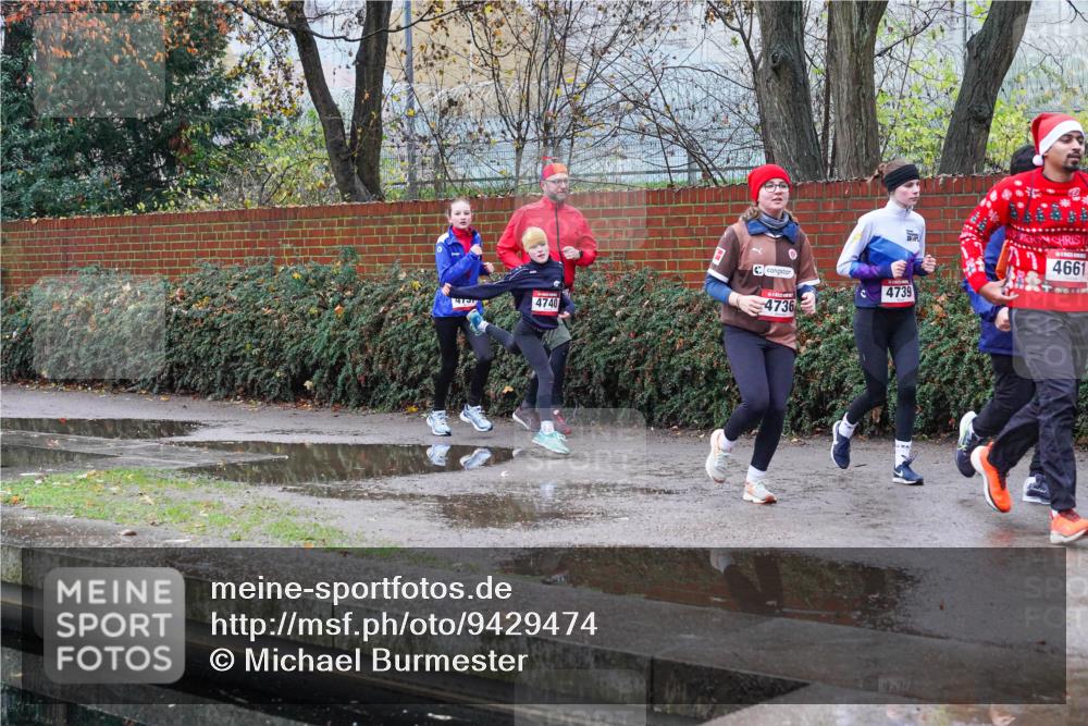 07.12.2025 - St. Pauli X-Mass-Run No. 15 Michael Burmester http://msf.ph/oto/9429474 07.12.2025 09:46:00 Laufen 475, 4740, 4736, 4739, 4661 meine-sportfotos.de