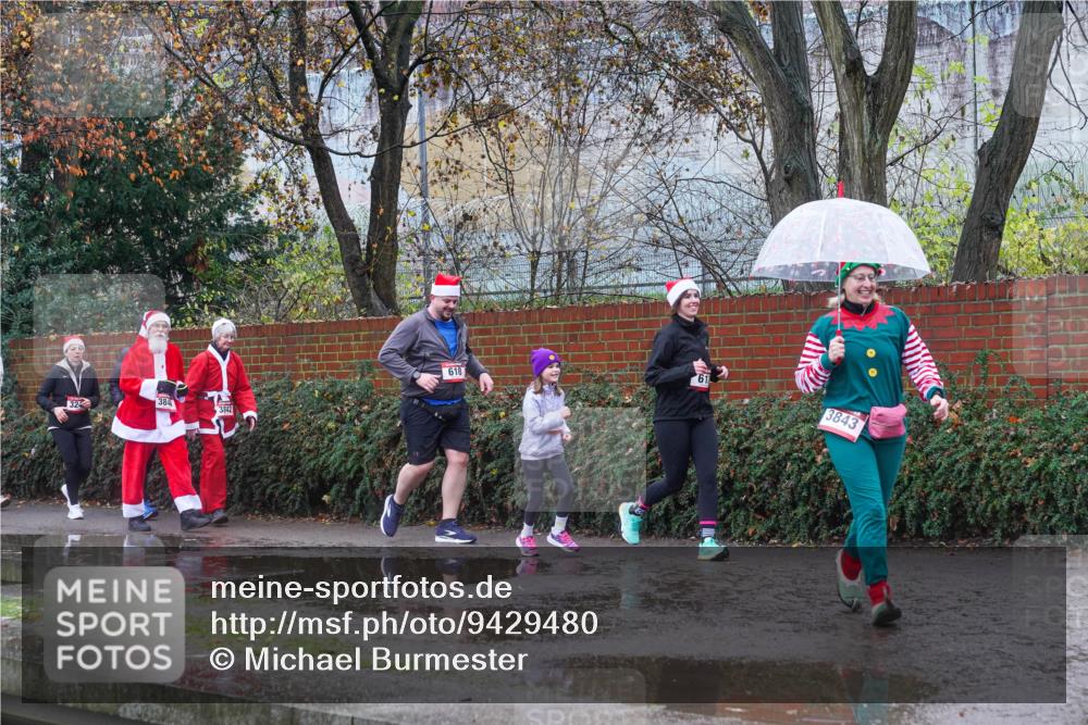 07.12.2025 - St. Pauli X-Mass-Run No. 15 Michael Burmester http://msf.ph/oto/9429480 07.12.2025 11:26:31 Laufen 32, 384, 3842, 618, 3843 meine-sportfotos.de