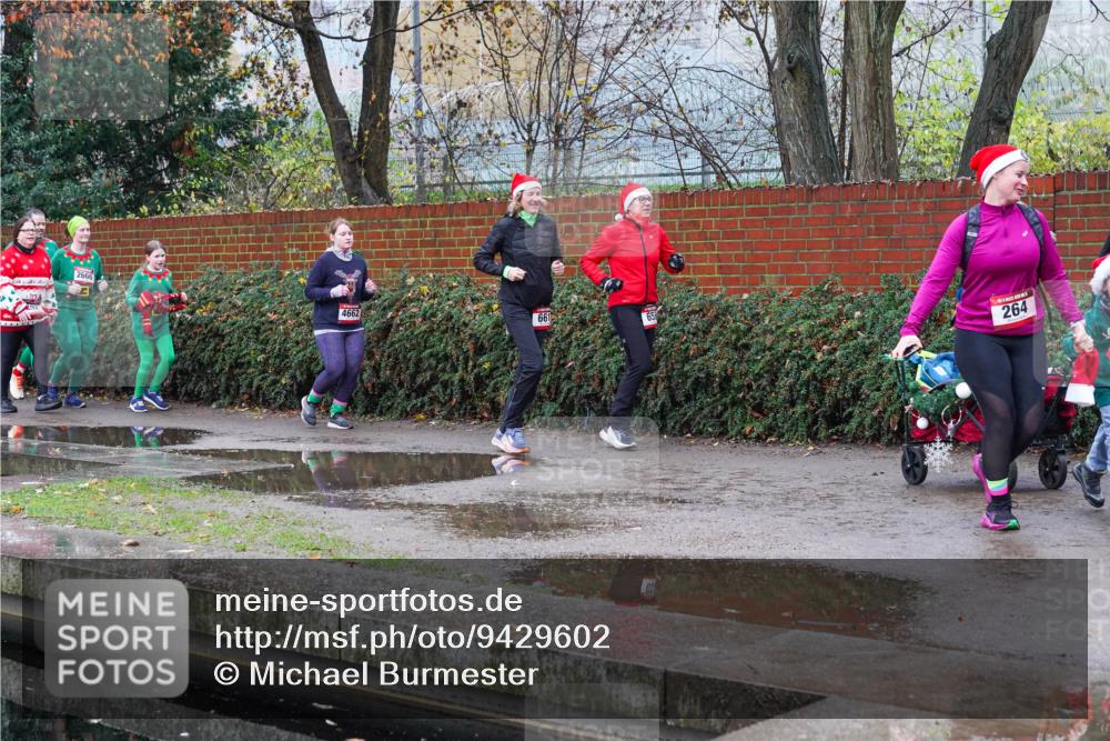07.12.2025 - St. Pauli X-Mass-Run No. 15 Michael Burmester http://msf.ph/oto/9429602 07.12.2025 09:47:46 Laufen 2666, 4662, 661, 264 meine-sportfotos.de