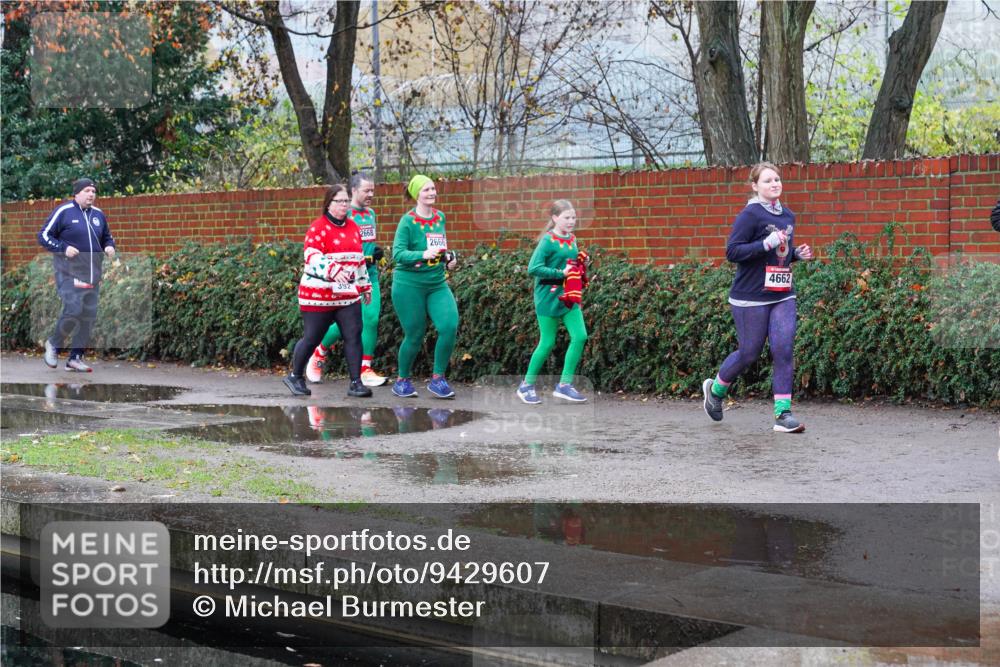 07.12.2025 - St. Pauli X-Mass-Run No. 15 Michael Burmester http://msf.ph/oto/9429607 07.12.2025 09:47:49 Laufen 2, 2666, 4662 meine-sportfotos.de