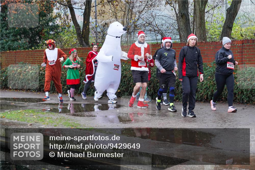 07.12.2025 - St. Pauli X-Mass-Run No. 15 Michael Burmester http://msf.ph/oto/9429649 07.12.2025 09:48:09 Laufen 2652 meine-sportfotos.de