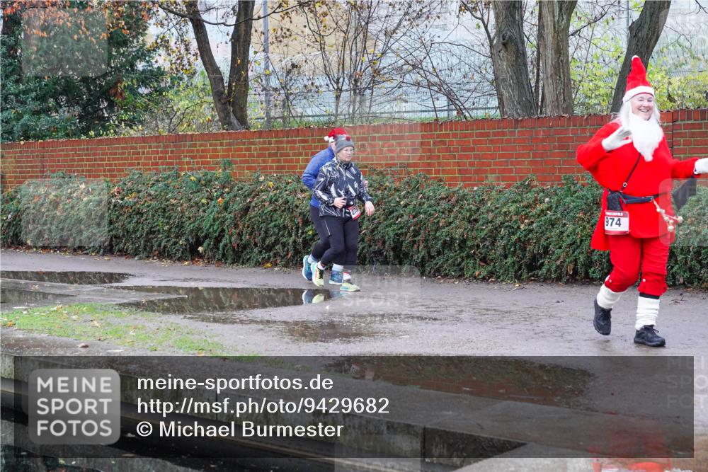 07.12.2025 - St. Pauli X-Mass-Run No. 15 Michael Burmester http://msf.ph/oto/9429682 07.12.2025 09:49:20 Laufen 974 meine-sportfotos.de