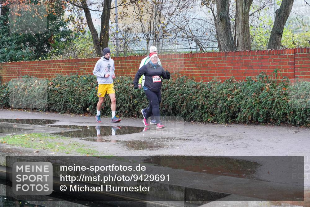 07.12.2025 - St. Pauli X-Mass-Run No. 15 Michael Burmester http://msf.ph/oto/9429691 07.12.2025 09:50:15 Laufen 2944 meine-sportfotos.de