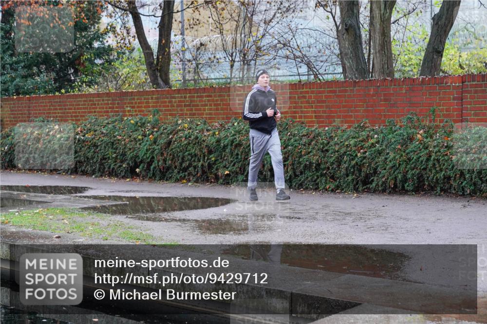 07.12.2025 - St. Pauli X-Mass-Run No. 15 Michael Burmester http://msf.ph/oto/9429712 07.12.2025 09:52:04 Laufen  meine-sportfotos.de