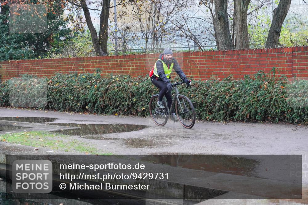07.12.2025 - St. Pauli X-Mass-Run No. 15 Michael Burmester http://msf.ph/oto/9429731 07.12.2025 09:56:42 Laufen  meine-sportfotos.de