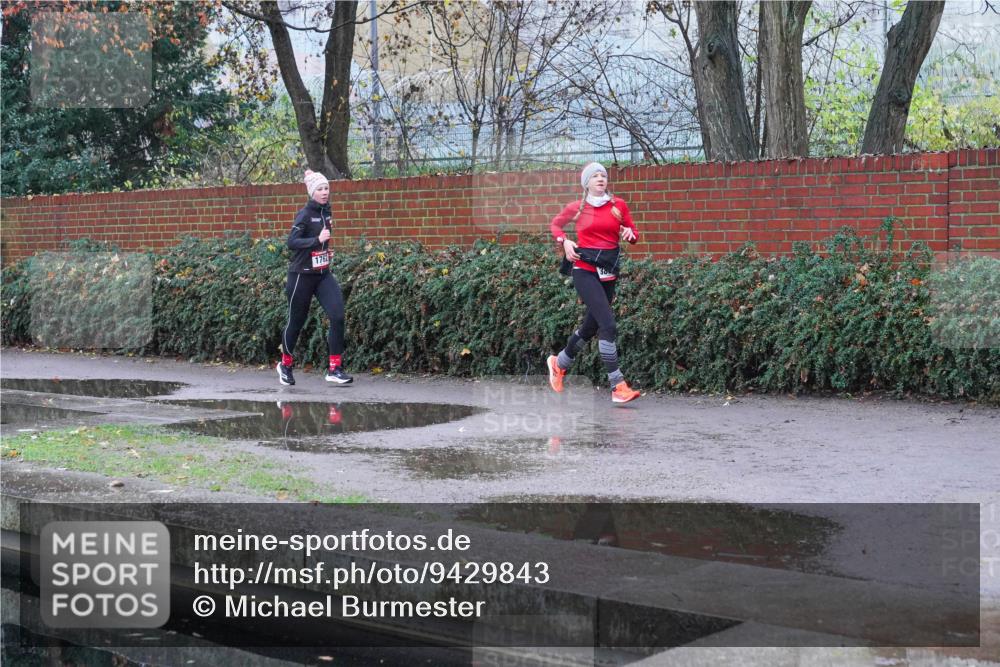 07.12.2025 - St. Pauli X-Mass-Run No. 15 Michael Burmester http://msf.ph/oto/9429843 07.12.2025 09:59:51 Laufen 1762 meine-sportfotos.de