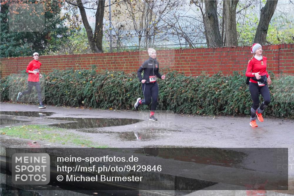 07.12.2025 - St. Pauli X-Mass-Run No. 15 Michael Burmester http://msf.ph/oto/9429846 07.12.2025 09:59:52 Laufen 2243, 1762 meine-sportfotos.de