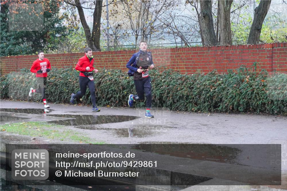 07.12.2025 - St. Pauli X-Mass-Run No. 15 Michael Burmester http://msf.ph/oto/9429861 07.12.2025 10:00:07 Laufen 360 meine-sportfotos.de