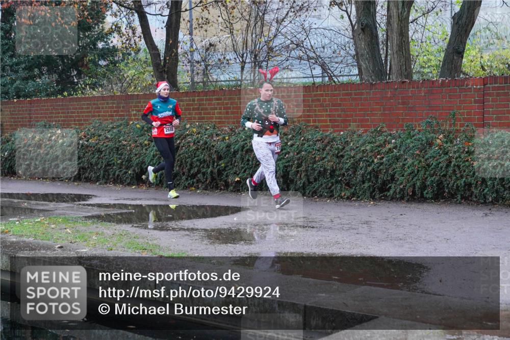 07.12.2025 - St. Pauli X-Mass-Run No. 15 Michael Burmester http://msf.ph/oto/9429924 07.12.2025 10:00:50 Laufen 2688 meine-sportfotos.de