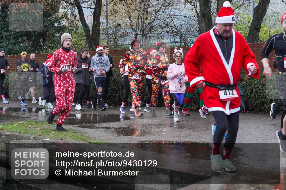 07.12.2025 - St. Pauli X-Mass-Run No. 15 Michael Burmester http://msf.ph/oto/9430129 07.12.2025 10:04:05 Laufen 4141, 4164, 4162, 3918, 3910, 412 meine-sportfotos.de