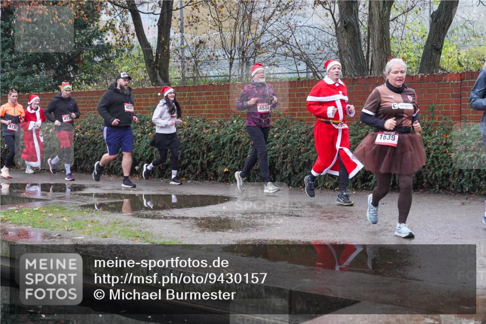 07.12.2025 - St. Pauli X-Mass-Run No. 15 Michael Burmester http://msf.ph/oto/9430157 07.12.2025 10:04:42 Laufen 4136, 4135, 4531, 4532, 1639 meine-sportfotos.de