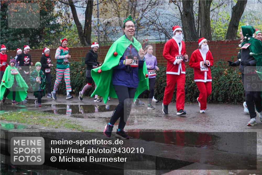 07.12.2025 - St. Pauli X-Mass-Run No. 15 Michael Burmester http://msf.ph/oto/9430210 07.12.2025 10:06:10 Laufen 4277, 431, 601, 429, 76, 4384, 4476, 4472 meine-sportfotos.de