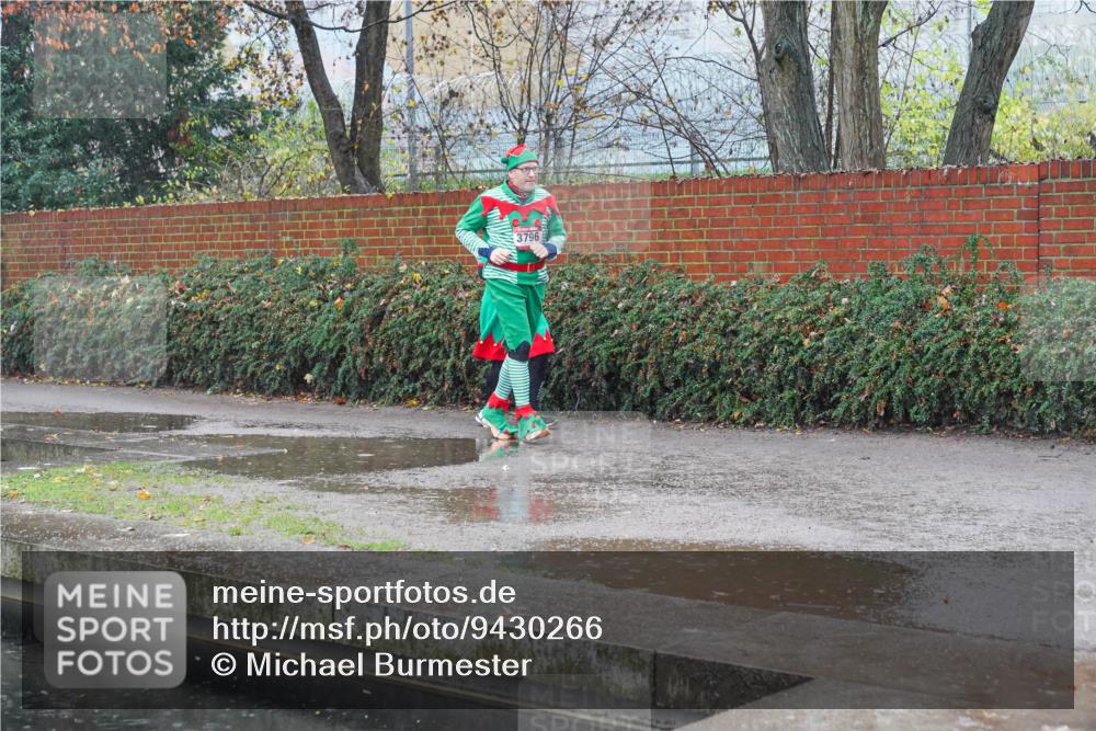 07.12.2025 - St. Pauli X-Mass-Run No. 15 Michael Burmester http://msf.ph/oto/9430266 07.12.2025 10:09:18 Laufen 3796 meine-sportfotos.de