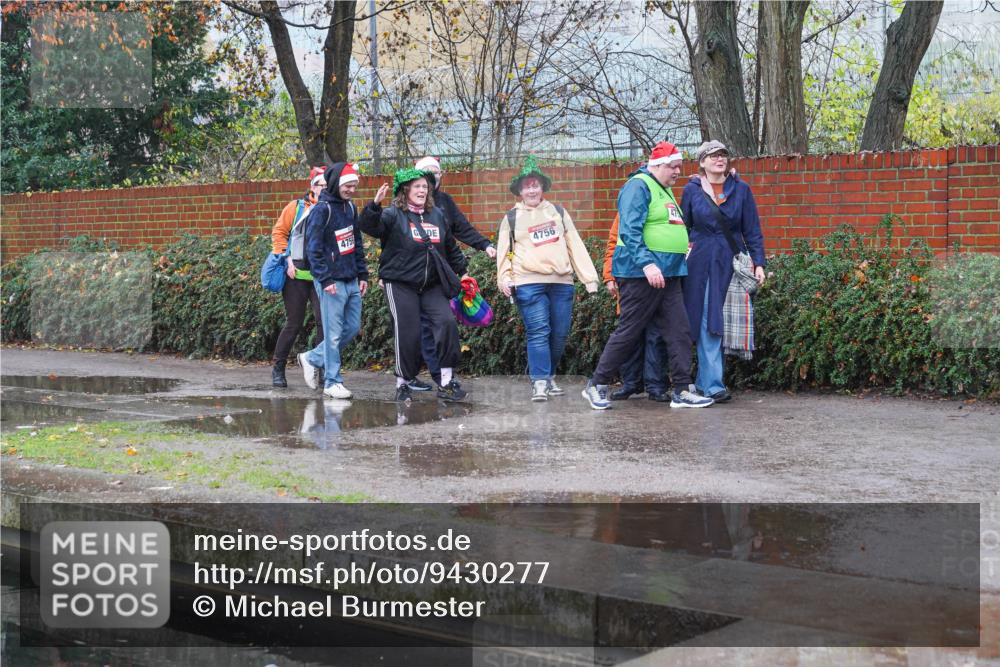 07.12.2025 - St. Pauli X-Mass-Run No. 15 Michael Burmester http://msf.ph/oto/9430277 07.12.2025 10:12:31 Laufen 4759 meine-sportfotos.de