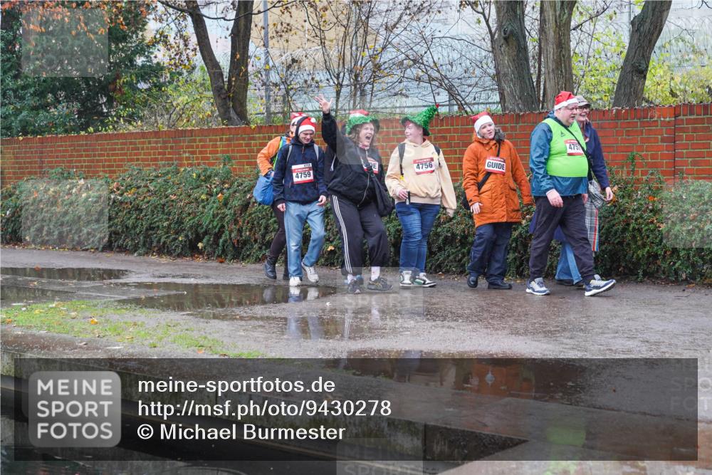 07.12.2025 - St. Pauli X-Mass-Run No. 15 Michael Burmester http://msf.ph/oto/9430278 07.12.2025 10:12:32 Laufen 4759, 4756, 475 meine-sportfotos.de