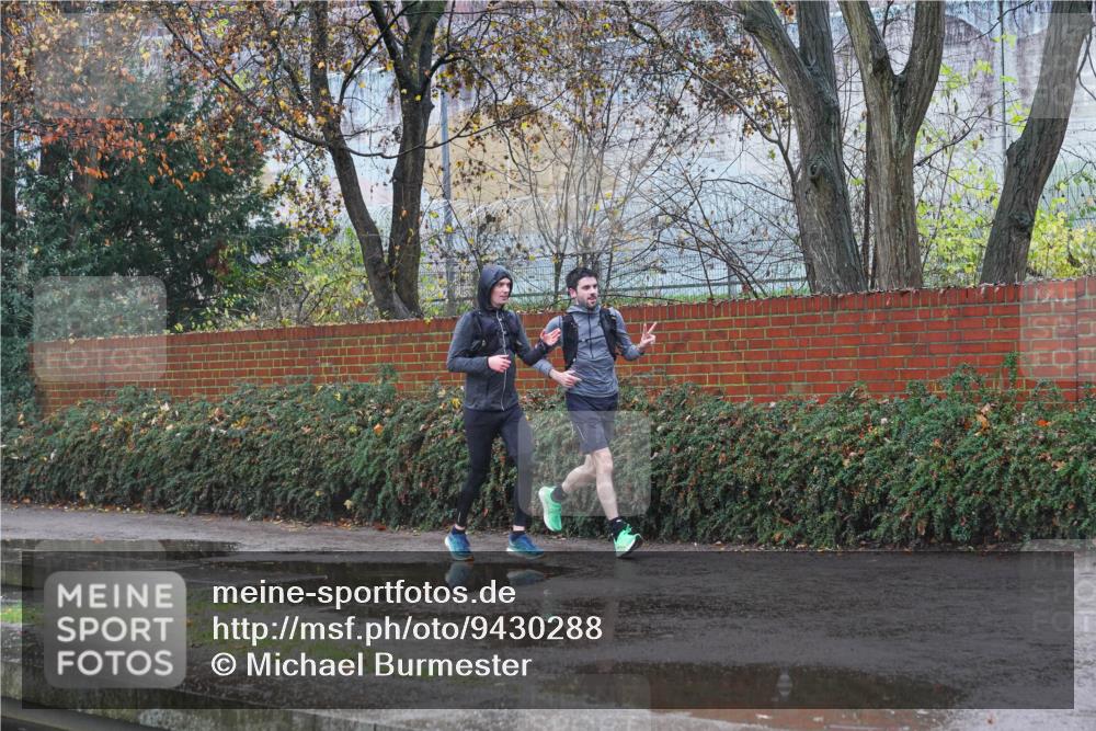 07.12.2025 - St. Pauli X-Mass-Run No. 15 Michael Burmester http://msf.ph/oto/9430288 07.12.2025 10:17:36 Laufen  meine-sportfotos.de