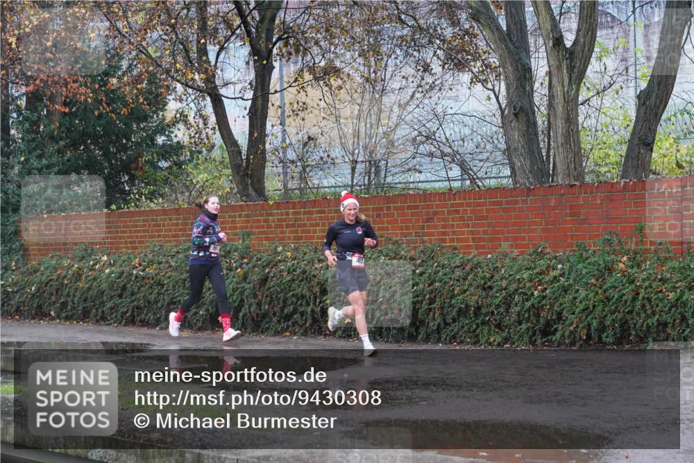 07.12.2025 - St. Pauli X-Mass-Run No. 15 Michael Burmester http://msf.ph/oto/9430308 07.12.2025 10:19:14 Laufen  meine-sportfotos.de