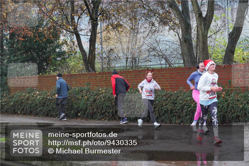 07.12.2025 - St. Pauli X-Mass-Run No. 15 Michael Burmester http://msf.ph/oto/9430335 07.12.2025 10:20:53 Laufen 1794, 3408 meine-sportfotos.de