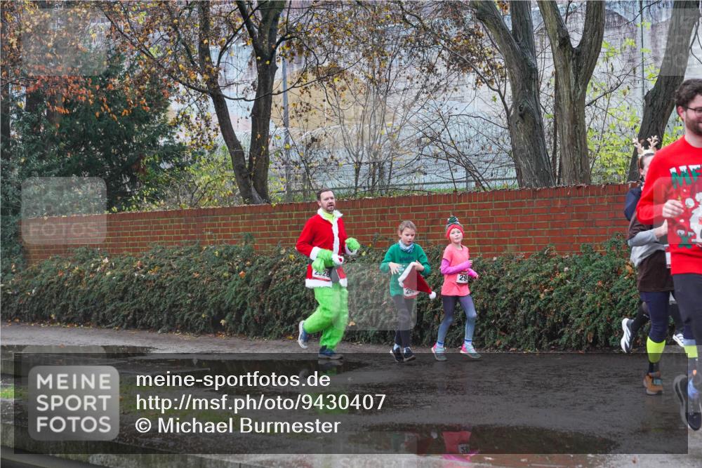 07.12.2025 - St. Pauli X-Mass-Run No. 15 Michael Burmester http://msf.ph/oto/9430407 07.12.2025 10:22:58 Laufen 29 meine-sportfotos.de