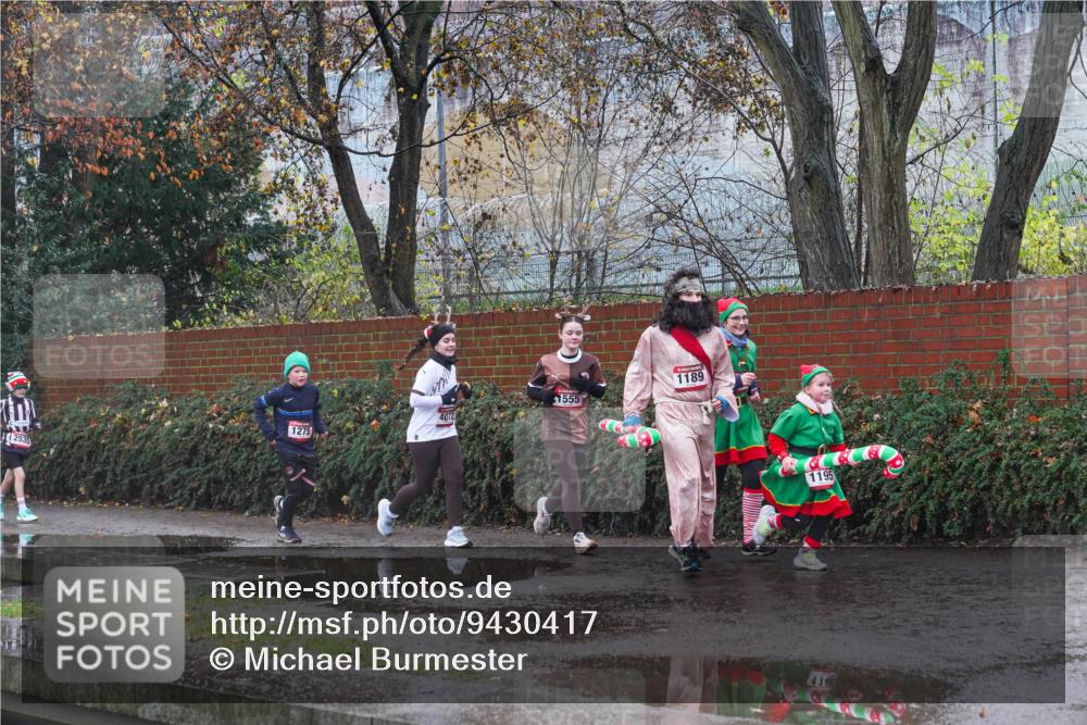 07.12.2025 - St. Pauli X-Mass-Run No. 15 Michael Burmester http://msf.ph/oto/9430417 07.12.2025 10:23:18 Laufen 1189, 1555, 4012, 2535, 1275, 1195 meine-sportfotos.de
