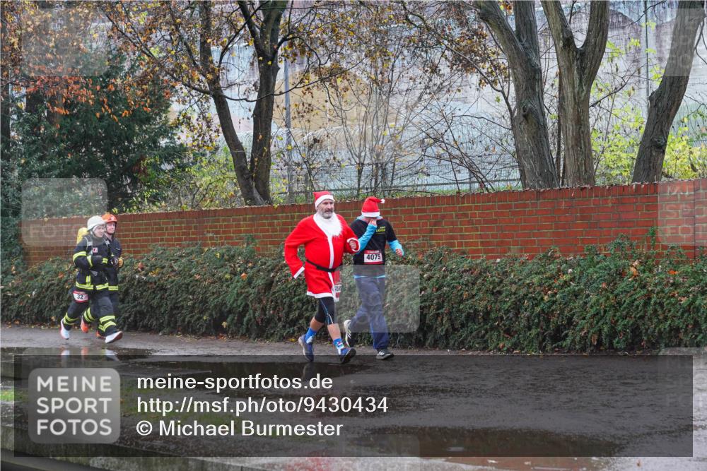 07.12.2025 - St. Pauli X-Mass-Run No. 15 Michael Burmester http://msf.ph/oto/9430434 07.12.2025 10:23:36 Laufen 4075 meine-sportfotos.de