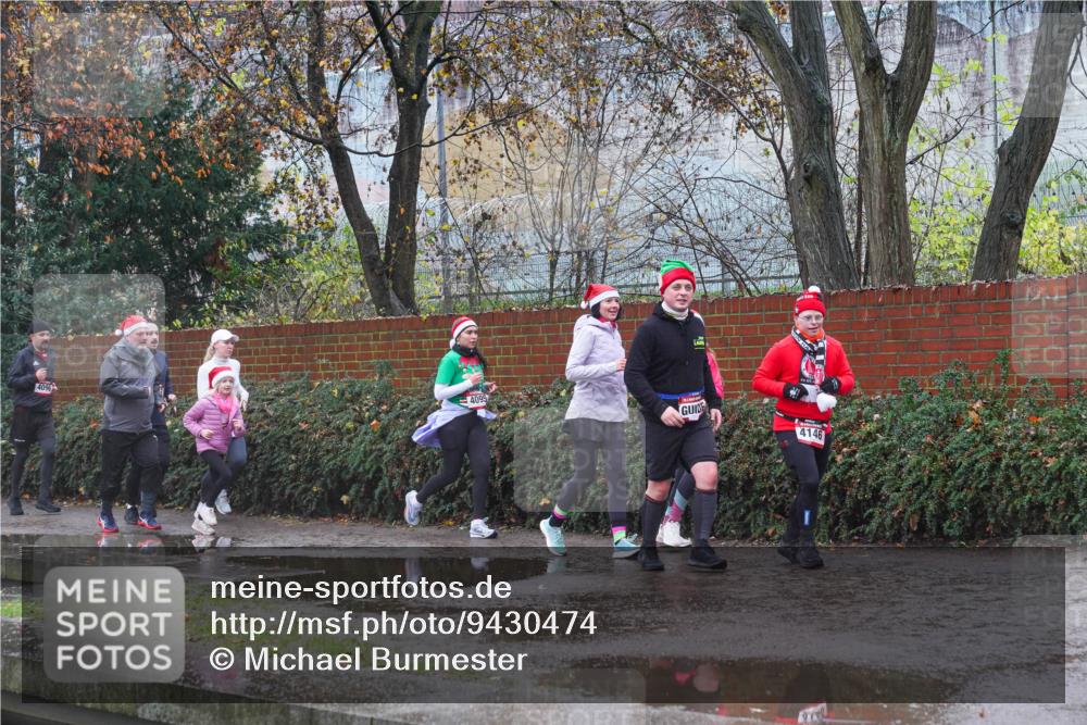 07.12.2025 - St. Pauli X-Mass-Run No. 15 Michael Burmester http://msf.ph/oto/9430474 07.12.2025 10:24:14 Laufen 4096, 4096, 4095, 4146 meine-sportfotos.de