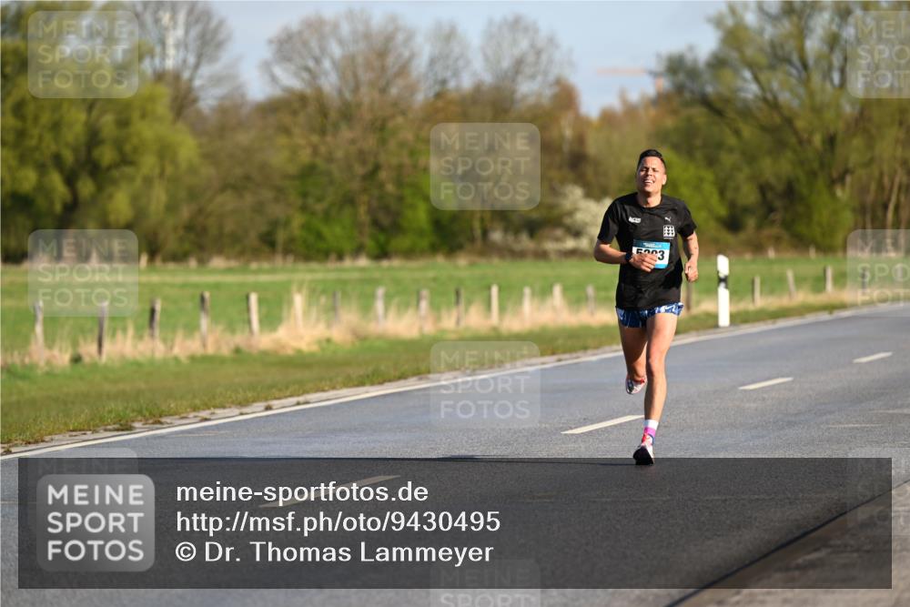 12.04.2026 - 45. Internationalen Wilhelmsburger Insellauf Dr. Thomas Lammeyer http://msf.ph/oto/9430495 12.04.2026 09:06:42 Laufen 5203, 7 meine-sportfotos.de