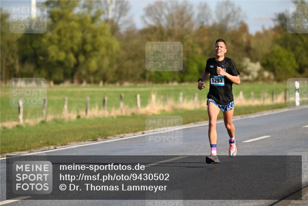 12.04.2026 - 45. Internationalen Wilhelmsburger Insellauf Dr. Thomas Lammeyer http://msf.ph/oto/9430502 12.04.2026 09:06:43 Laufen 5293 meine-sportfotos.de