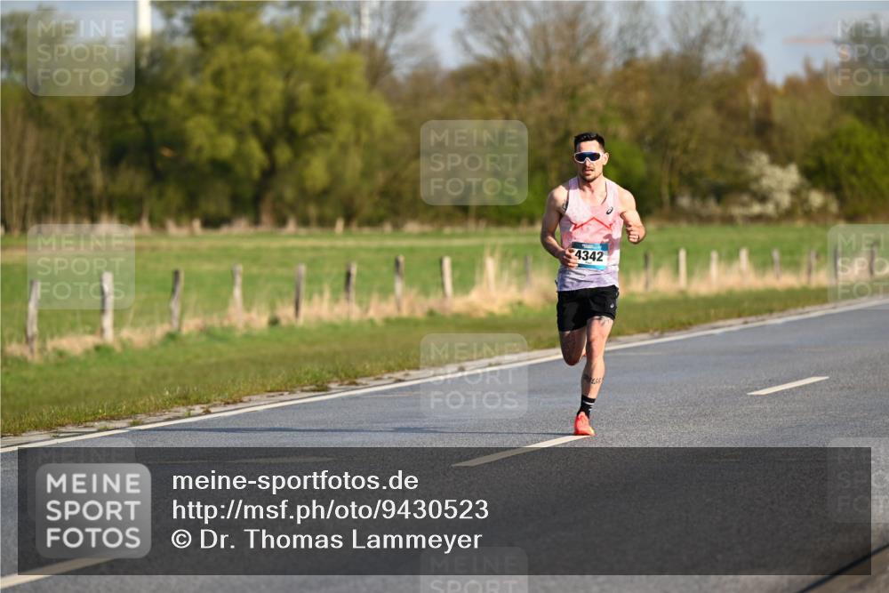 12.04.2026 - 45. Internationalen Wilhelmsburger Insellauf Dr. Thomas Lammeyer http://msf.ph/oto/9430523 12.04.2026 09:07:04 Laufen 4342, 166 meine-sportfotos.de