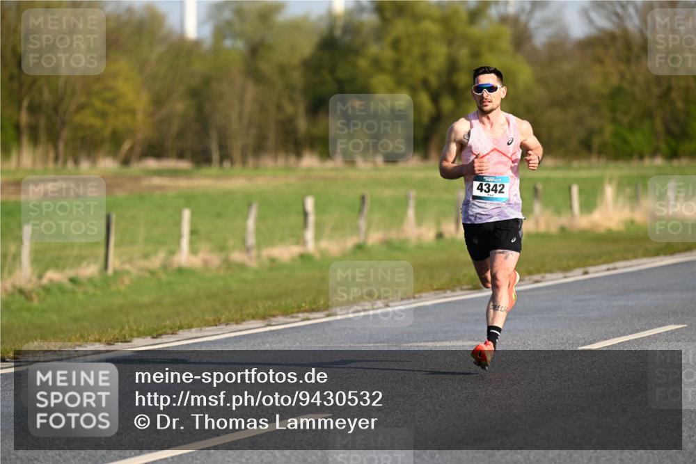 12.04.2026 - 45. Internationalen Wilhelmsburger Insellauf Dr. Thomas Lammeyer http://msf.ph/oto/9430532 12.04.2026 09:07:05 Laufen 4342, 11, 56 meine-sportfotos.de